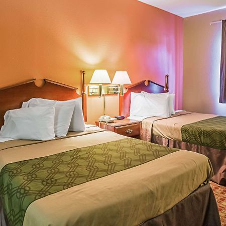 Econo Lodge Inn & Suites Ripley Εξωτερικό φωτογραφία