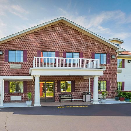 Econo Lodge Inn & Suites Ripley Εξωτερικό φωτογραφία