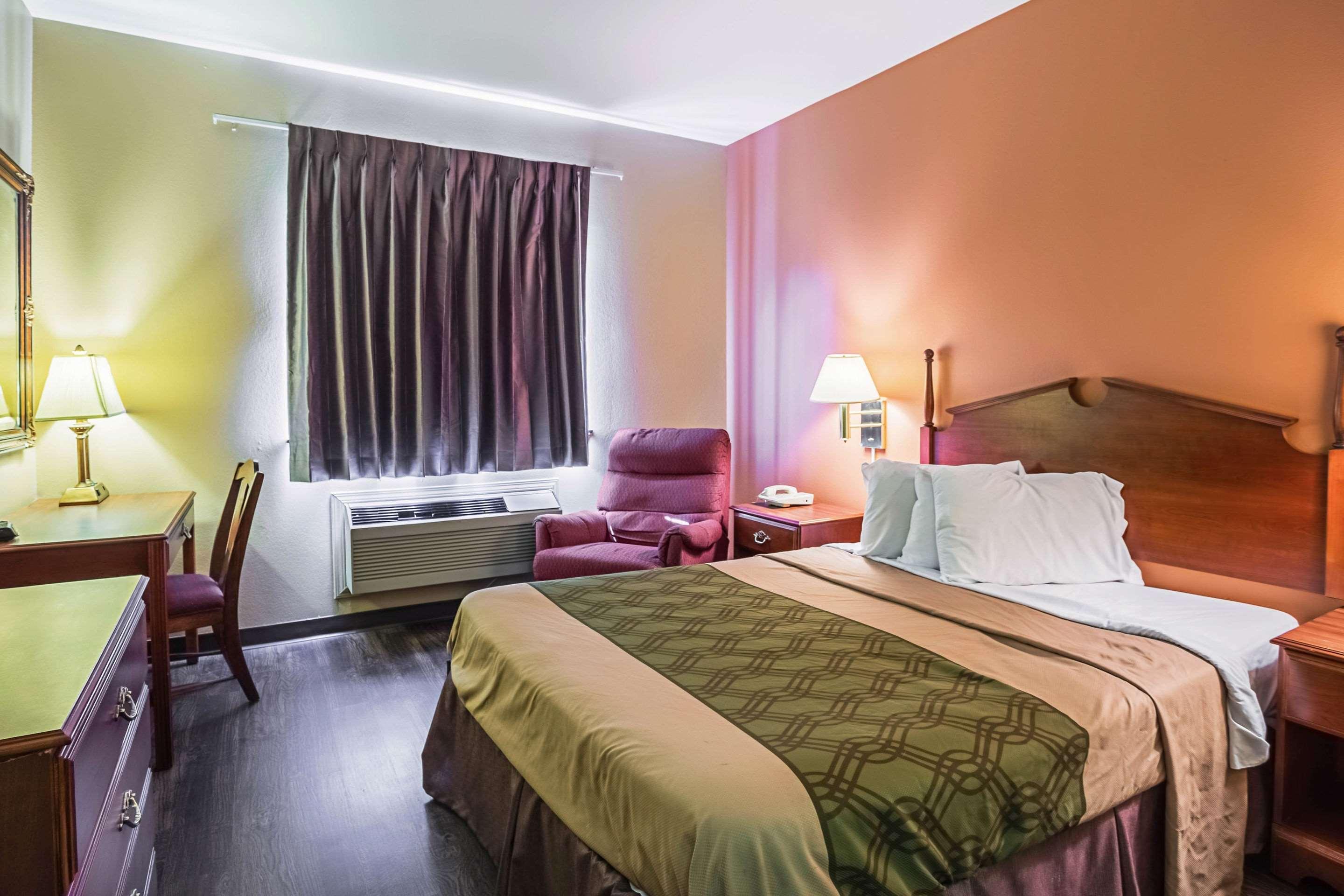 Econo Lodge Inn & Suites Ripley Εξωτερικό φωτογραφία