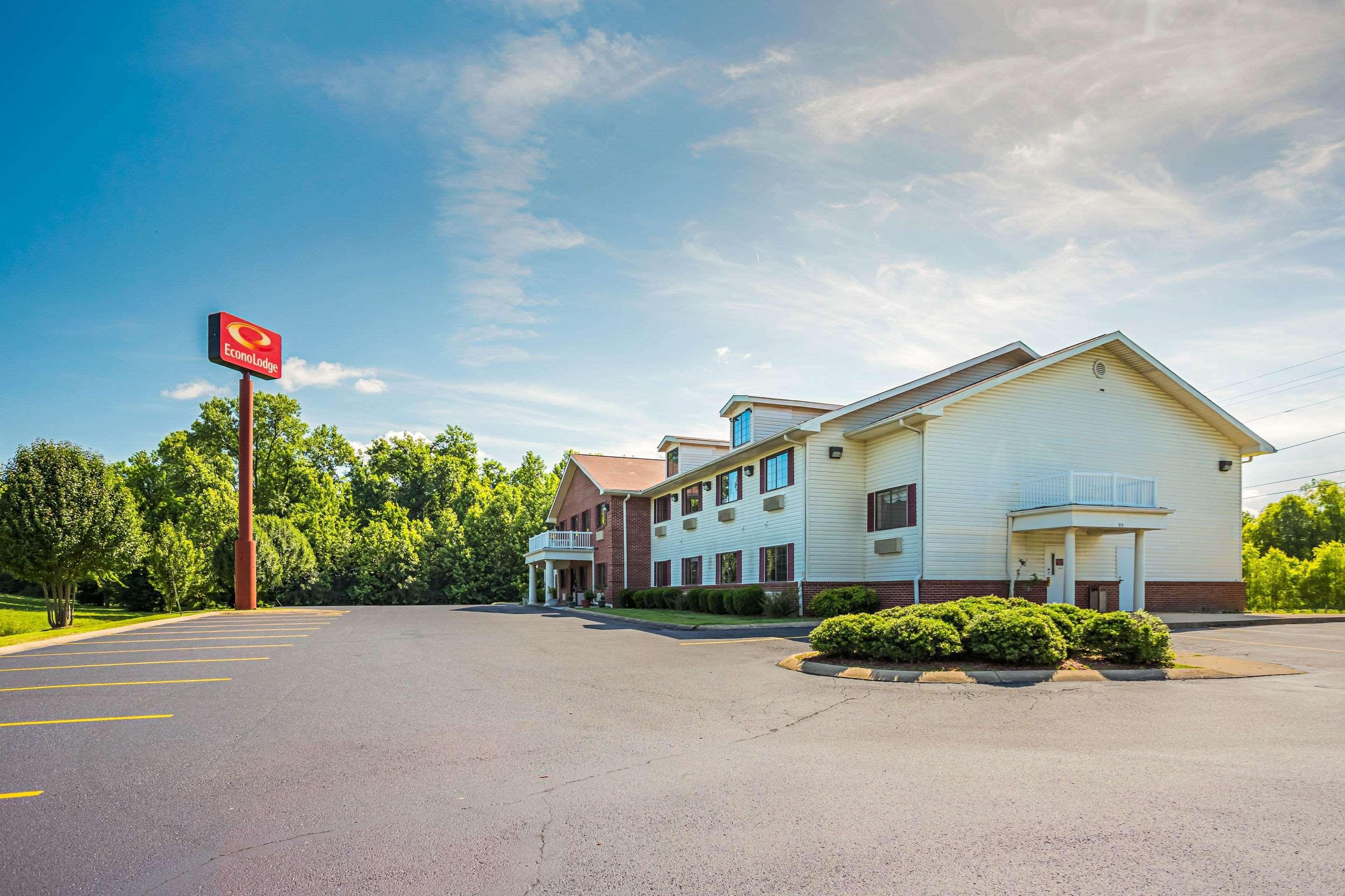 Econo Lodge Inn & Suites Ripley Εξωτερικό φωτογραφία