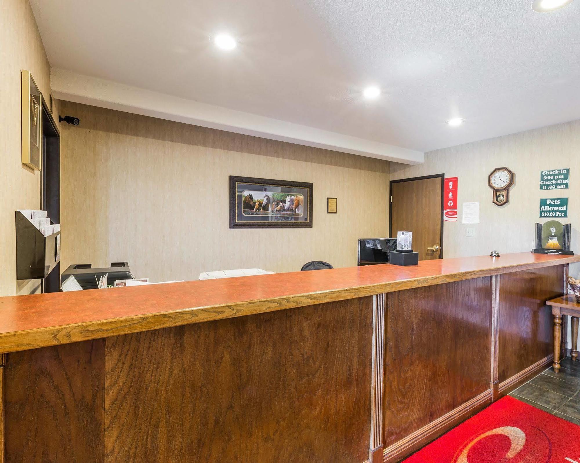 Econo Lodge Inn & Suites Ripley Εξωτερικό φωτογραφία