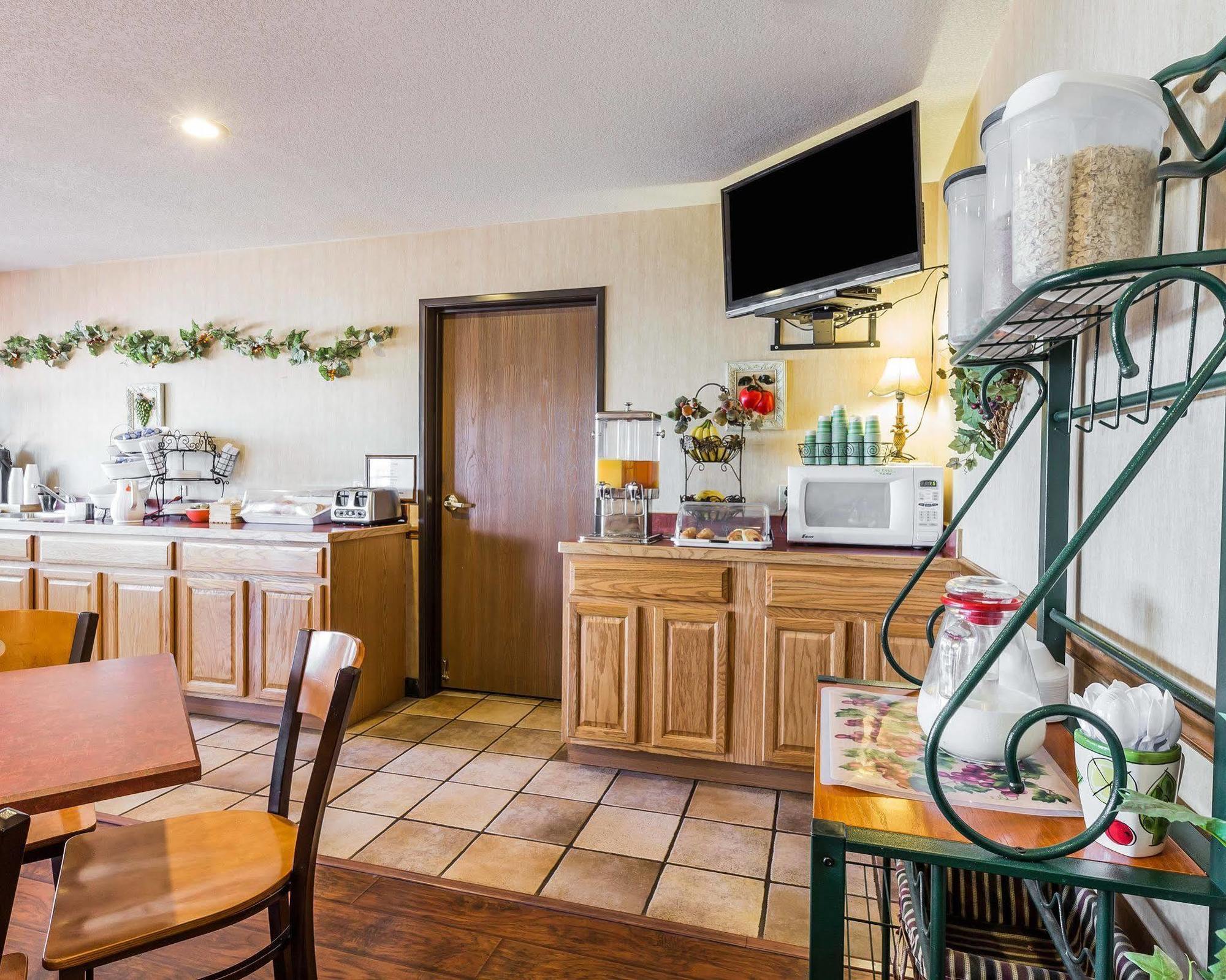 Econo Lodge Inn & Suites Ripley Εξωτερικό φωτογραφία