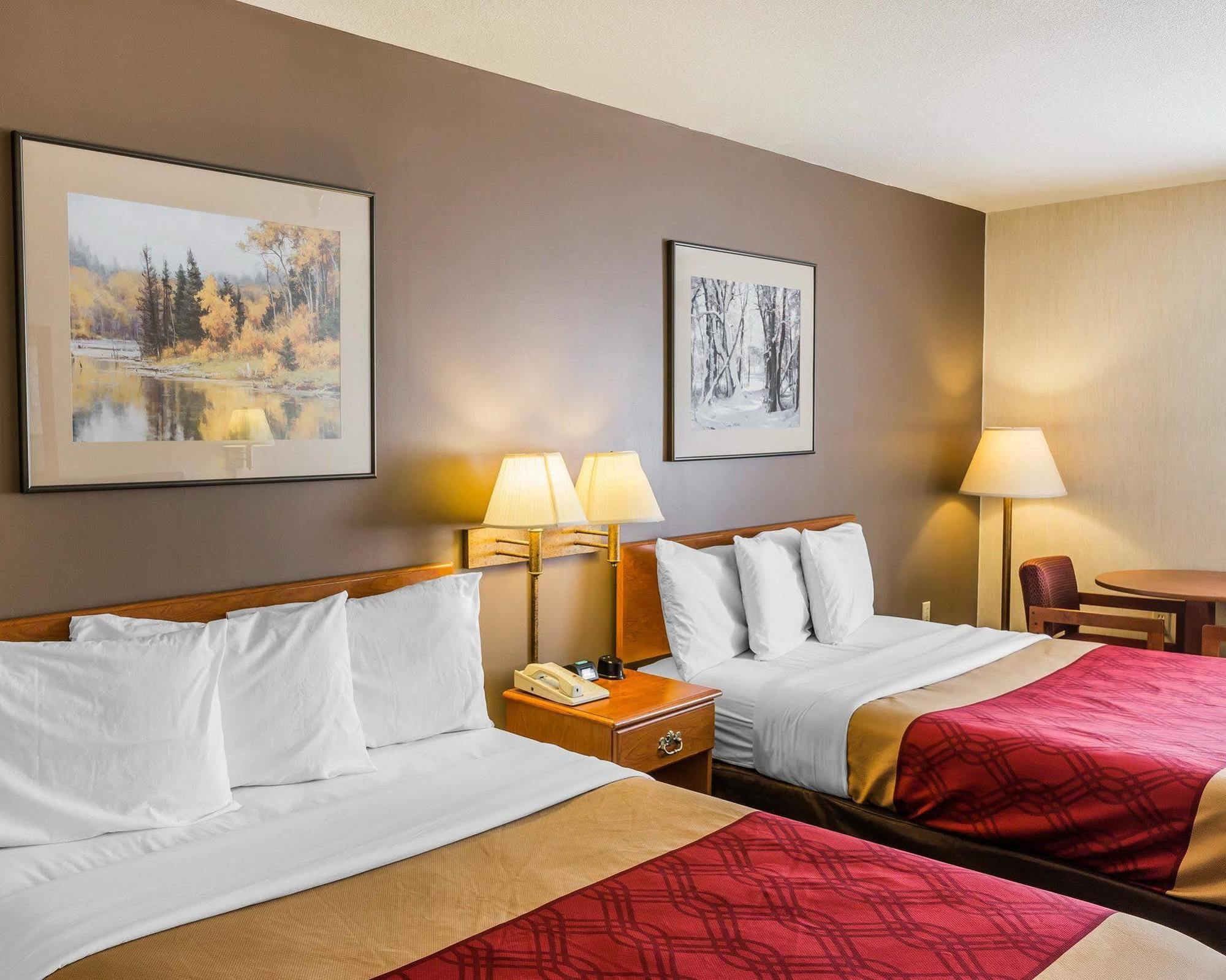 Econo Lodge Inn & Suites Ripley Εξωτερικό φωτογραφία