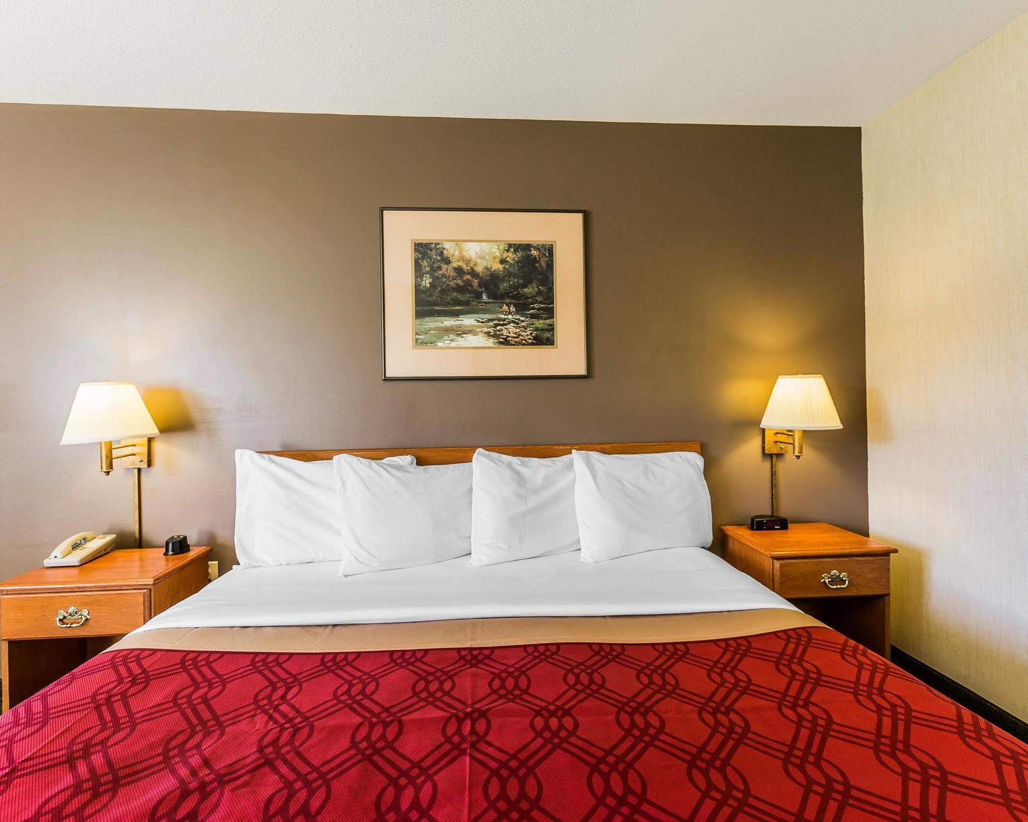 Econo Lodge Inn & Suites Ripley Εξωτερικό φωτογραφία