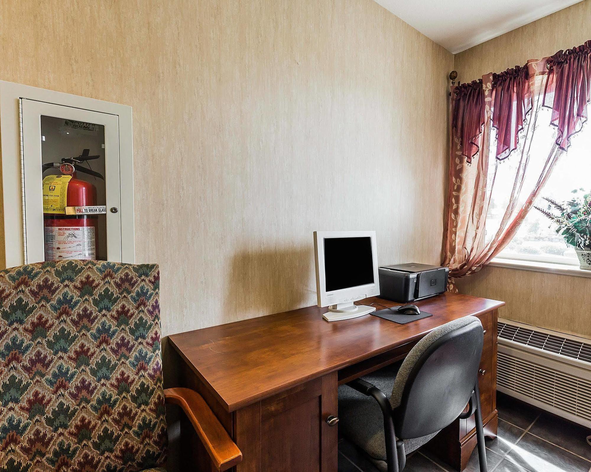 Econo Lodge Inn & Suites Ripley Εξωτερικό φωτογραφία