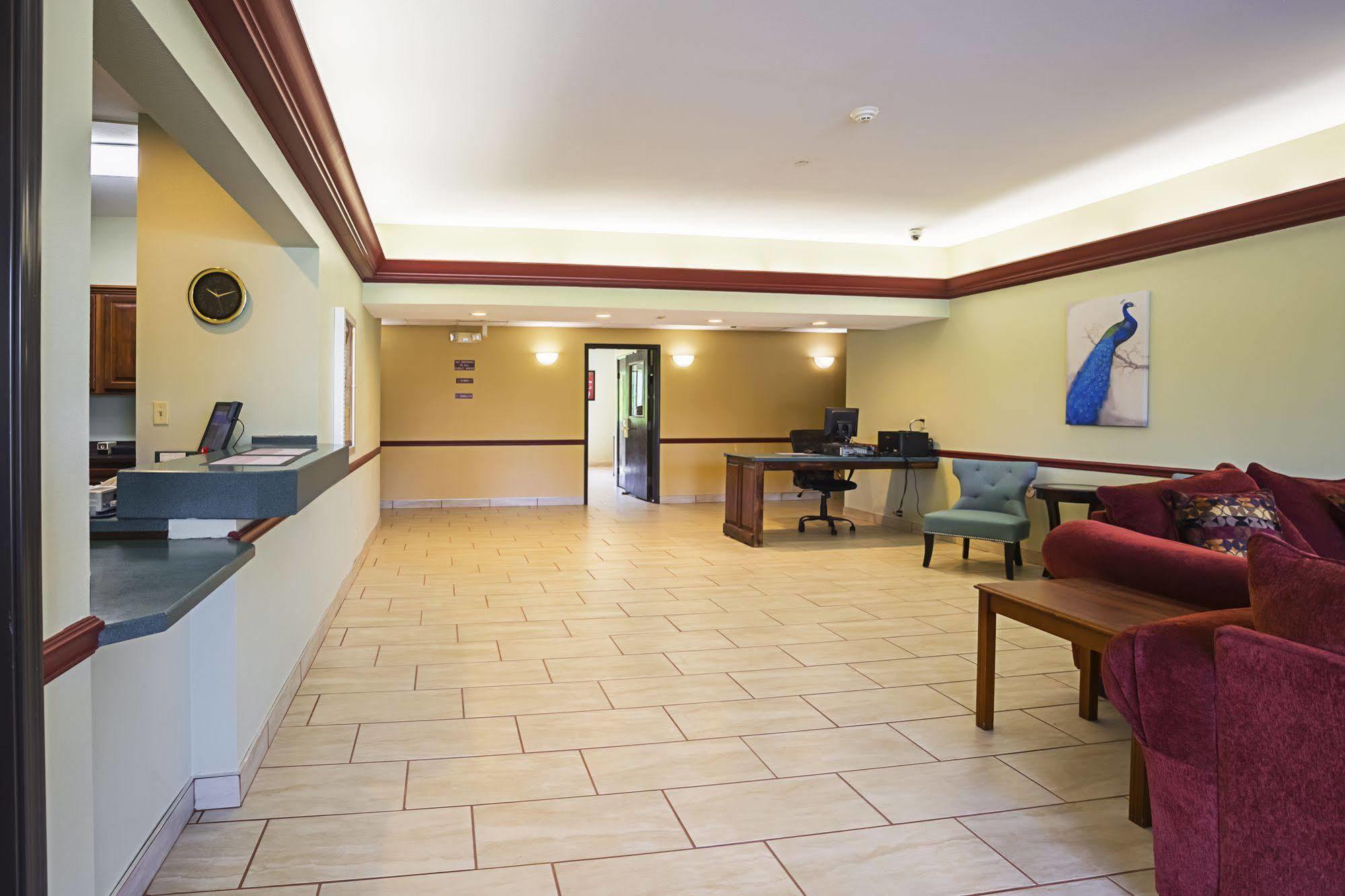 Econo Lodge Inn & Suites Ripley Εξωτερικό φωτογραφία